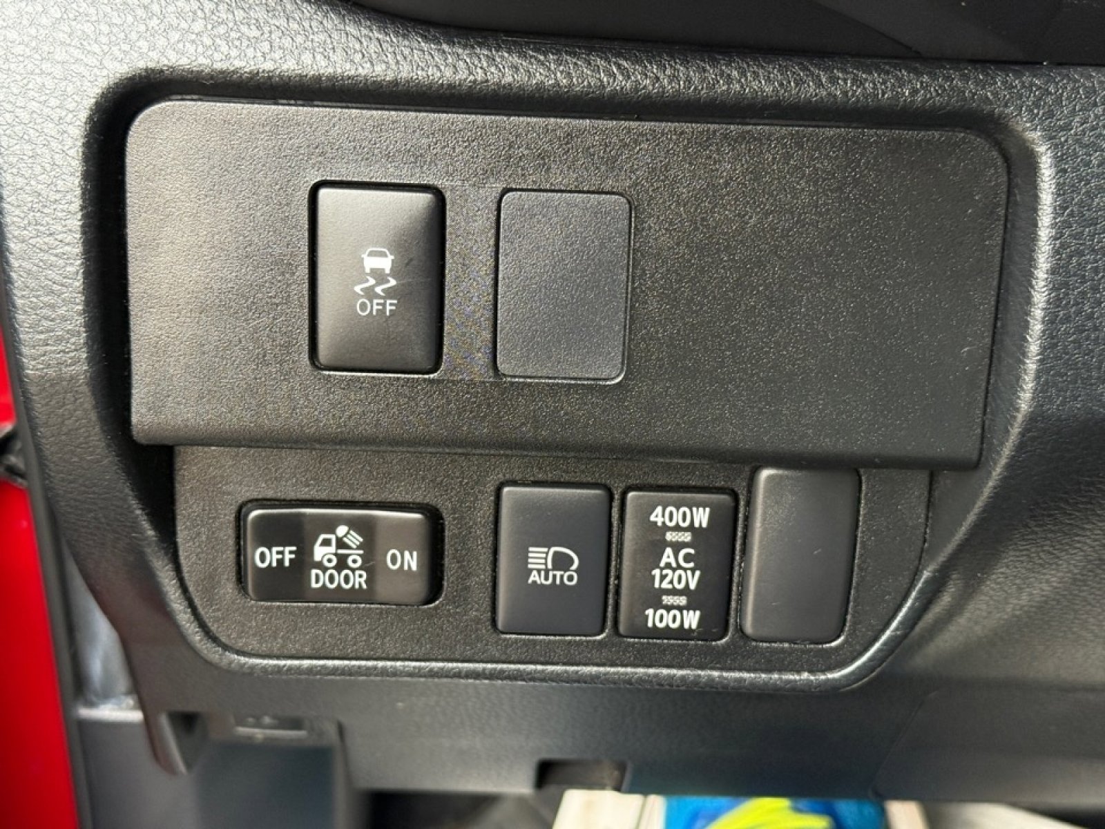 Used 2022 Toyota Tacoma TRD Off-Road RWD image 31