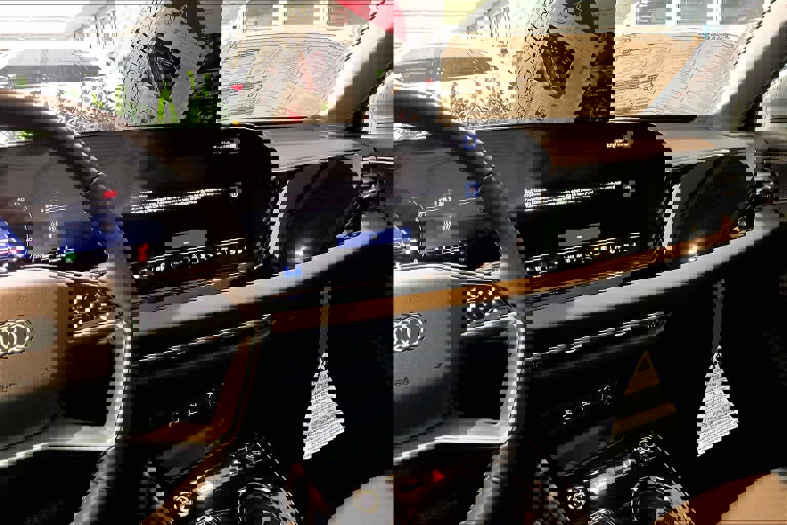 Used 2025 Audi A5 2.0T Premium Plus image 7