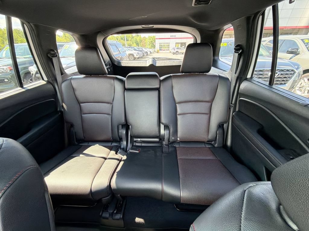 Used 2024 Honda Passport Black Edition image 13