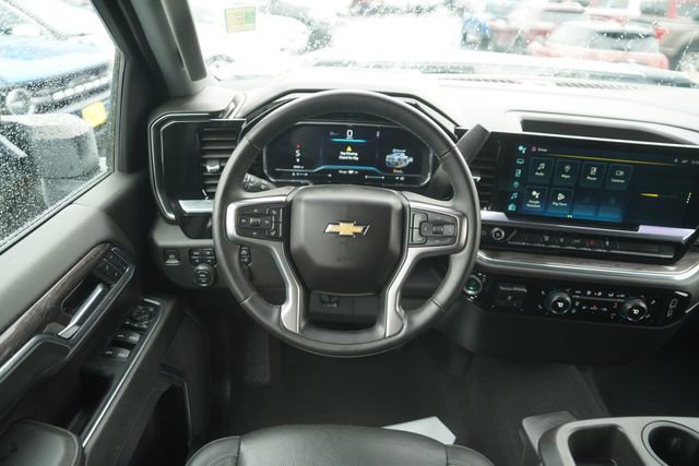 Used 2024 Chevrolet Silverado 2500 LTZ AWD/4WD image 21