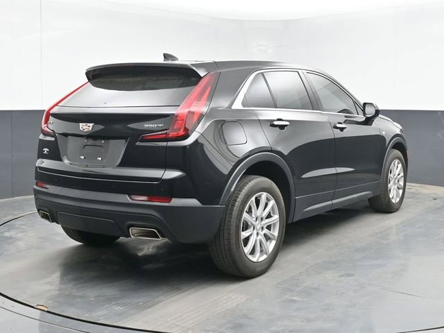 Used 2023 Cadillac XT4 Luxury w/ Cold Weather Package FWD image 14