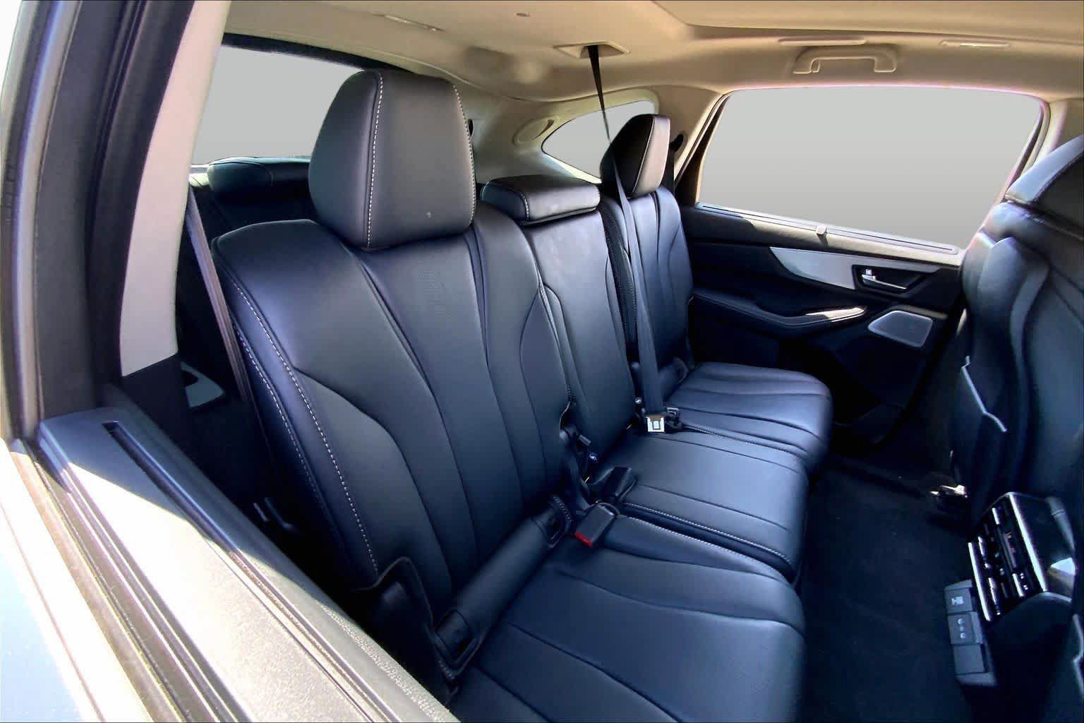 Used 2026 Acura MDX w/ Technology Package FWD image 19