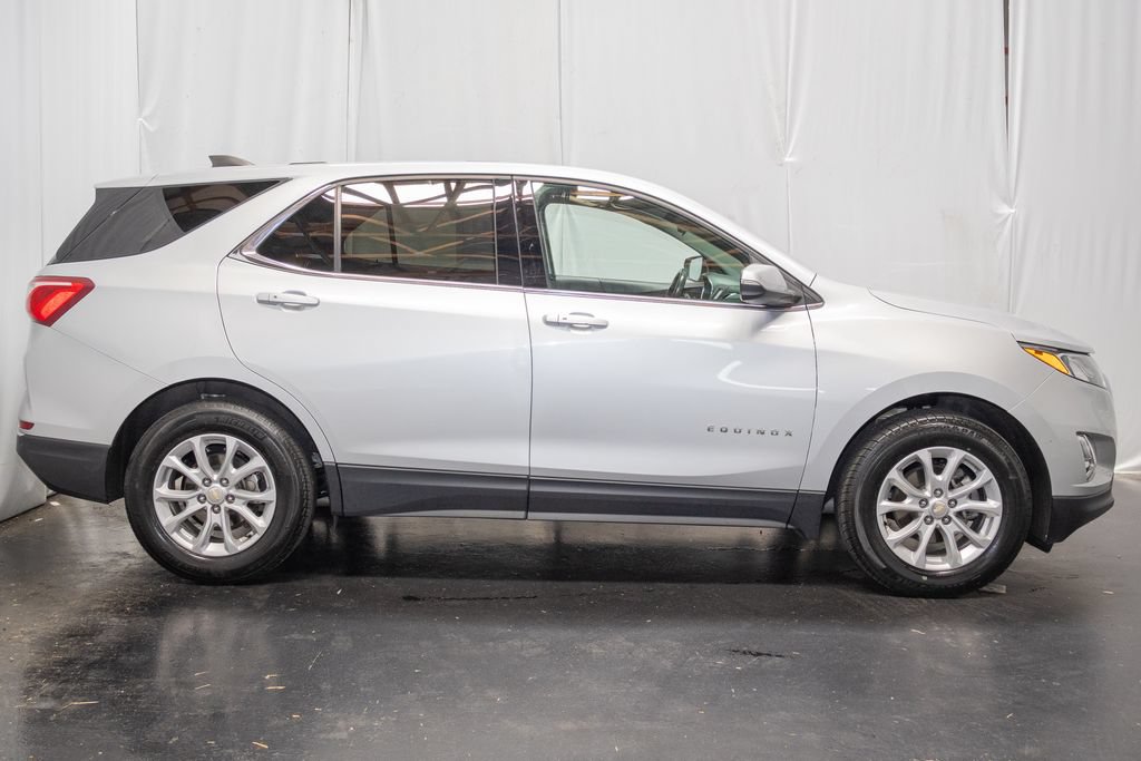 Used 2019 Chevrolet Equinox LT FWD image 3