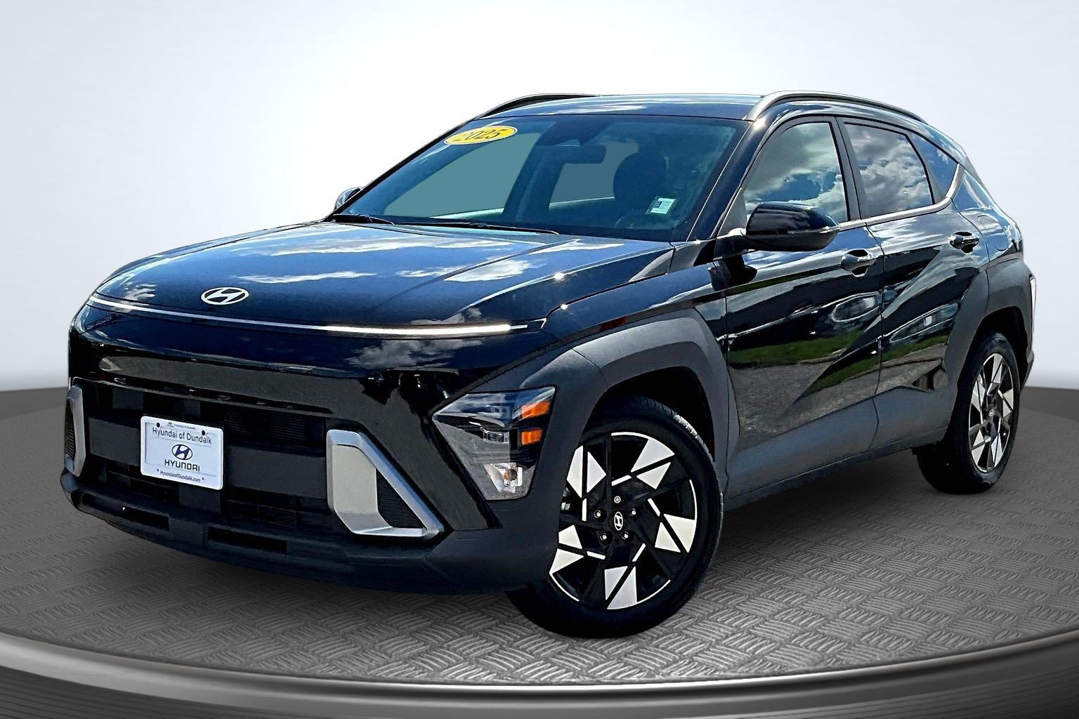 Used 2025 Hyundai Kona SEL FWD image 1