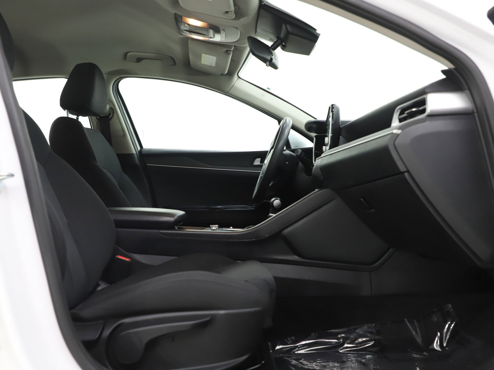 Used 2021 Kia K5 LXS image 12