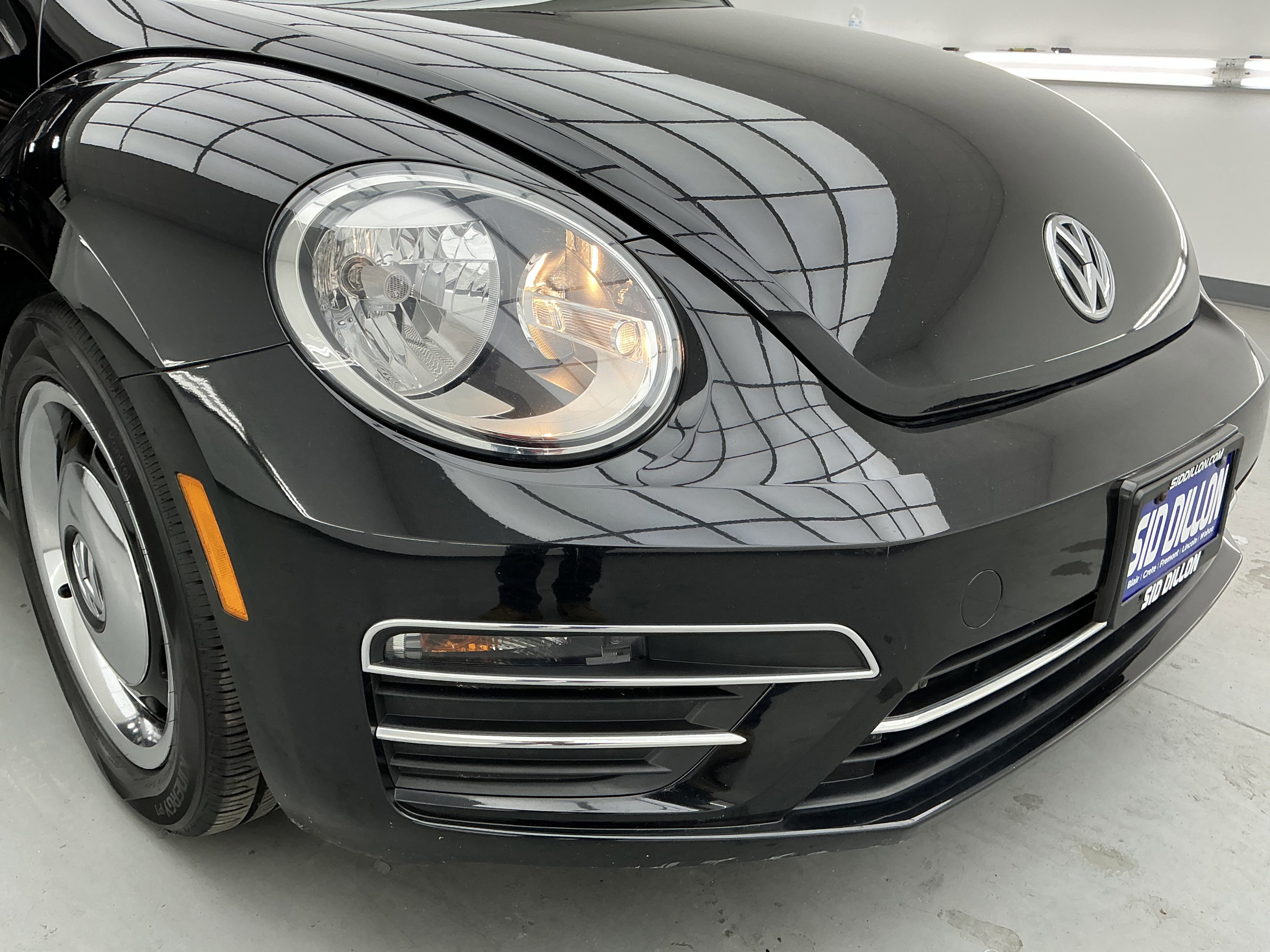 Used 2018 Volkswagen Beetle 2.0T Coast image 25