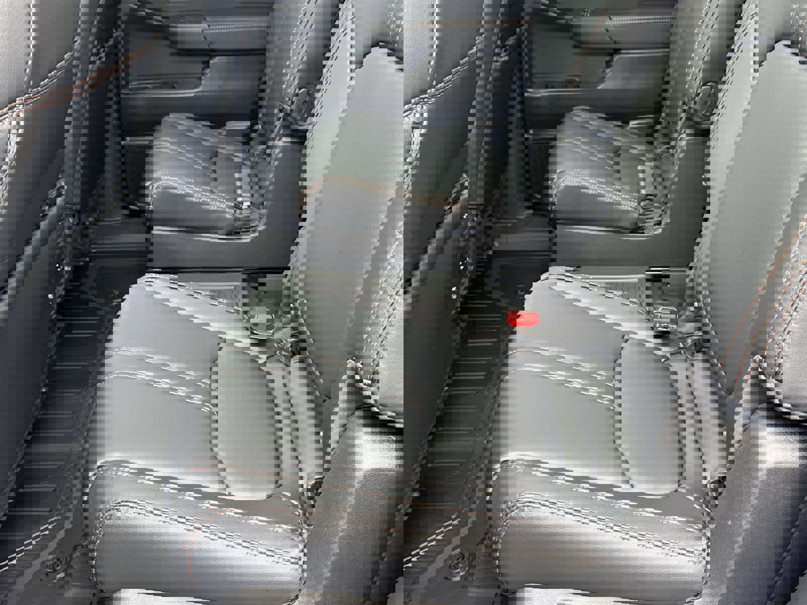 Used 2025 Honda Pilot TrailSport image 14