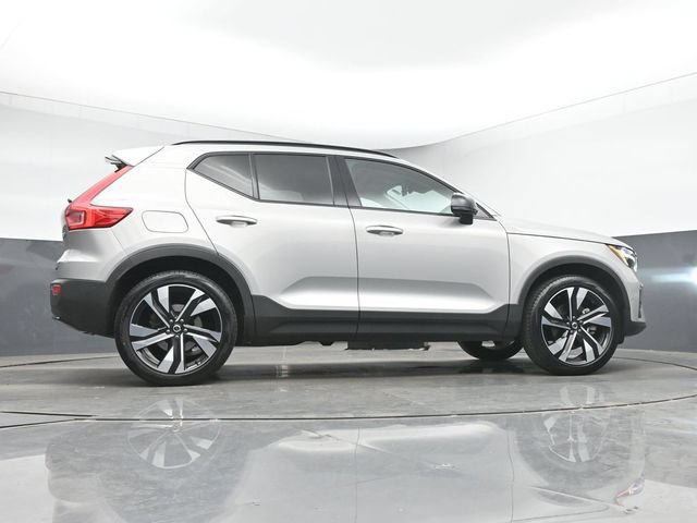 Used 2023 Volvo XC40 B5 Ultimate w/ Protection Package Premier AWD/4WD image 44
