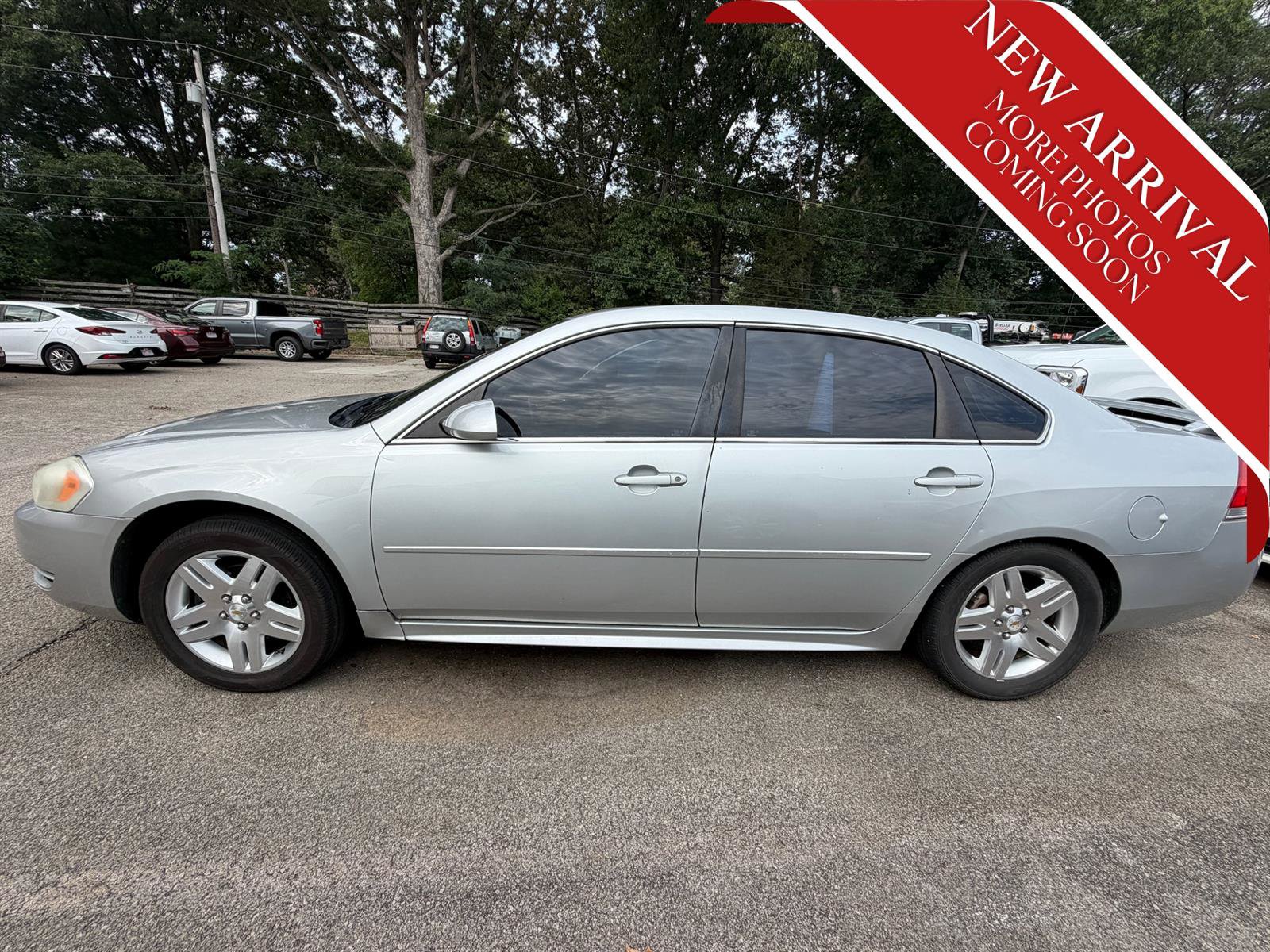 Used 2012 Chevrolet Impala LT w/ LT Sunroof Package FWD image 6
