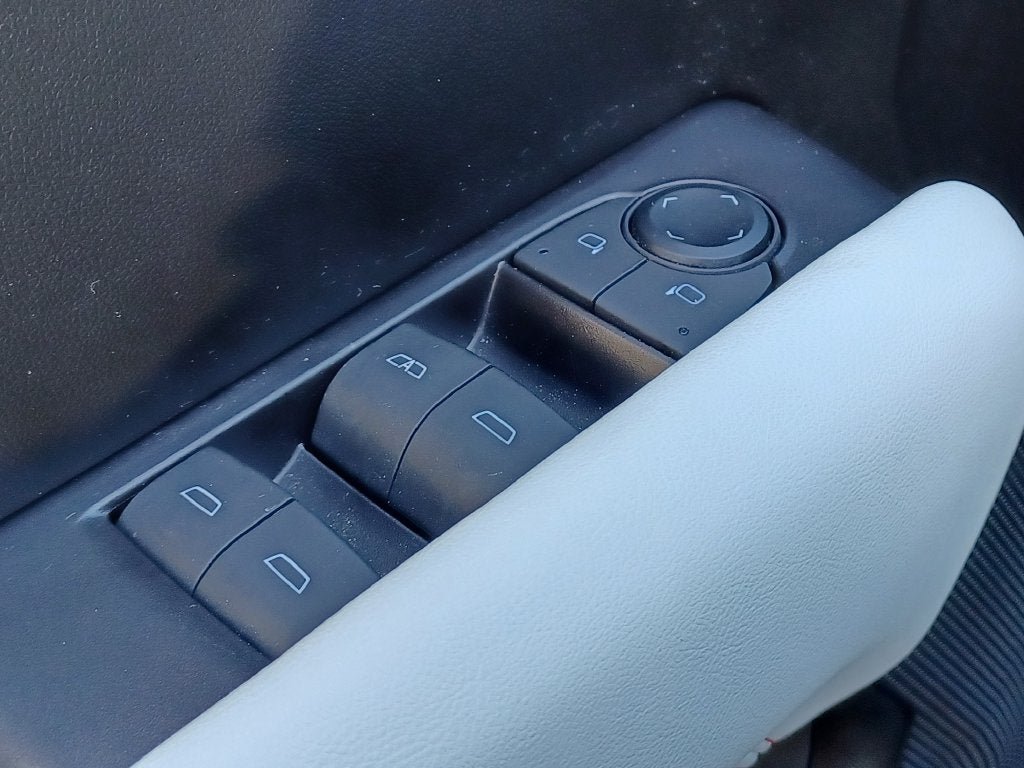 Used 2024 GMC Canyon AT4X w/ AT4X AEV Edition AWD/4WD image 8