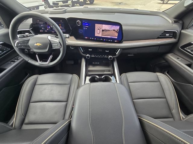 Used 2025 Chevrolet Tahoe Premier AWD/4WD image 39