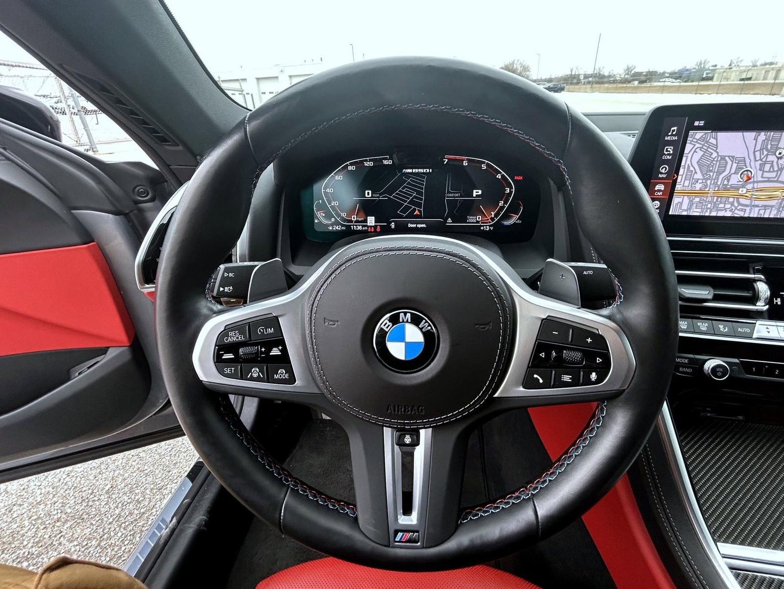 Used 2023 BMW M850i xDrive Convertible image 11