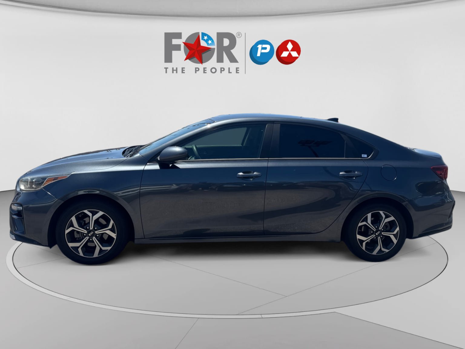 Used 2019 Kia Forte LXS FWD image 2