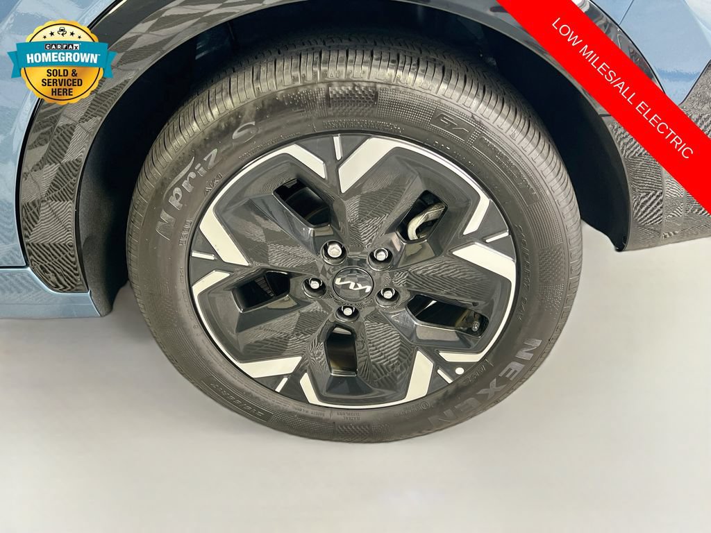 Certified 2025 Kia Niro Wind FWD image 32
