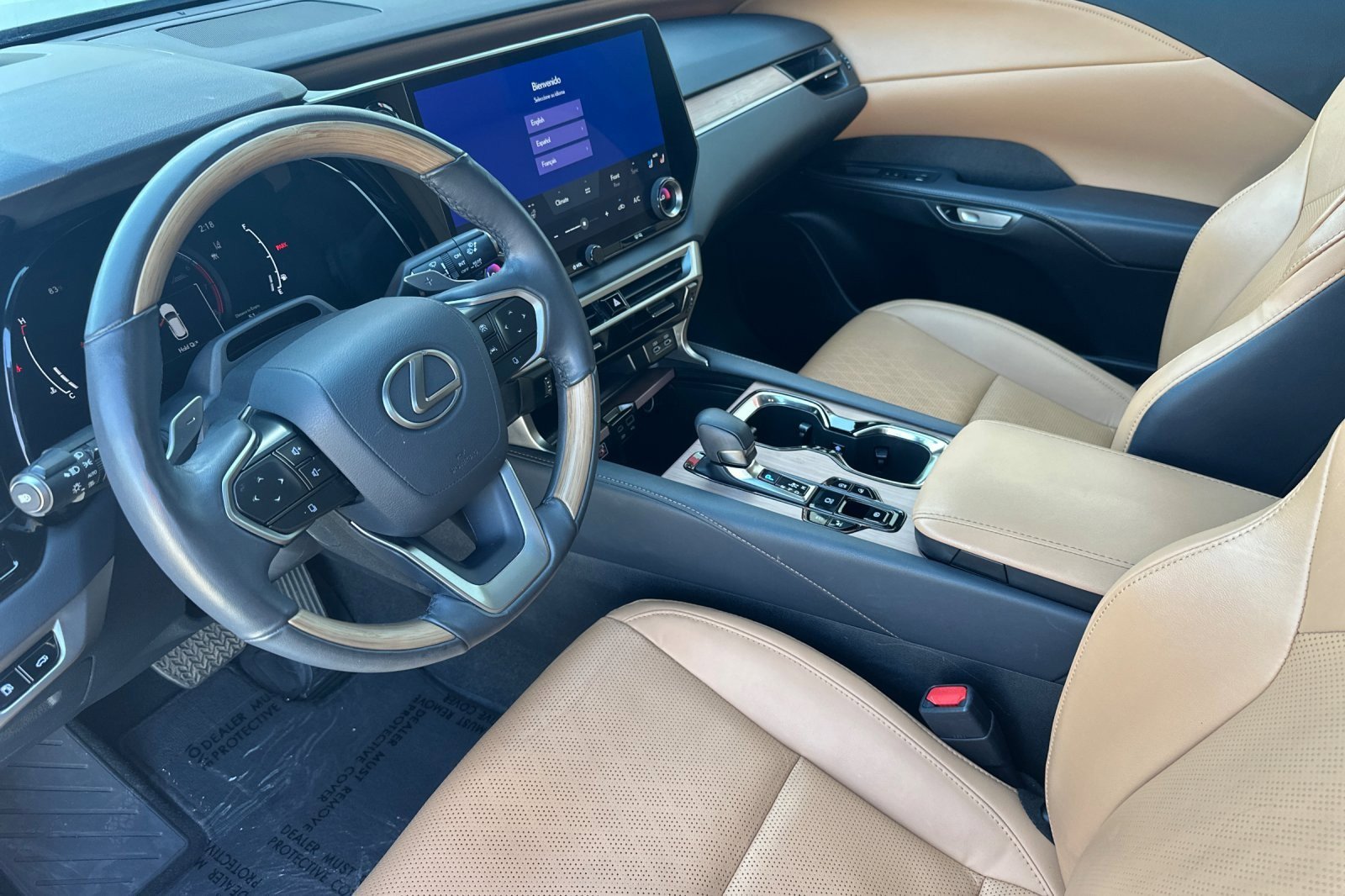 Used 2024 Lexus RX 350 Premium Plus w/ Convenience Package image 9