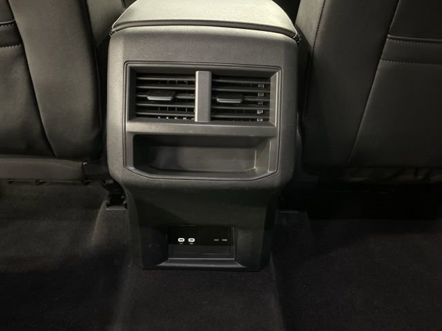 Used 2023 Volkswagen Atlas Cross Sport SE w/ Black Wheel Package image 25