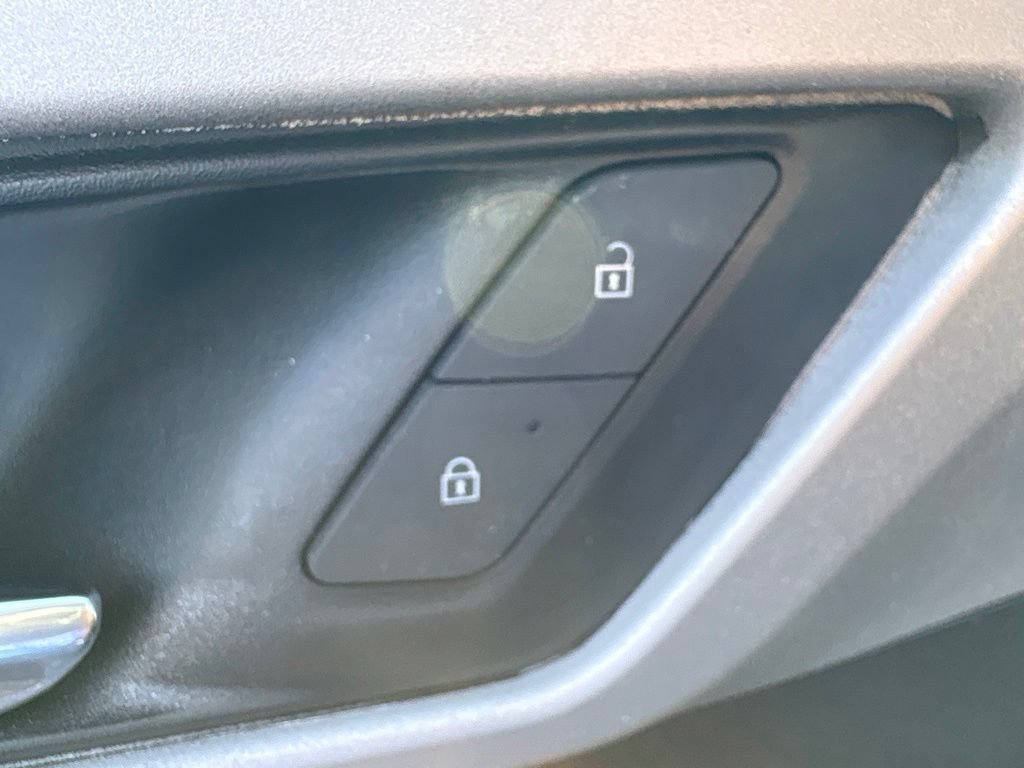 Certified 2024 Chevrolet Traverse LS AWD/4WD image 14