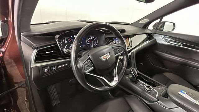 Used 2022 Cadillac XT6 Premium Luxury w/ Technology Package AWD/4WD image 13