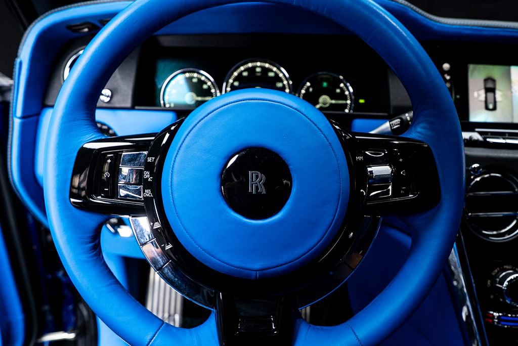 Used 2022 Rolls-Royce Cullinan w/ Cullinan Package AWD/4WD image 32