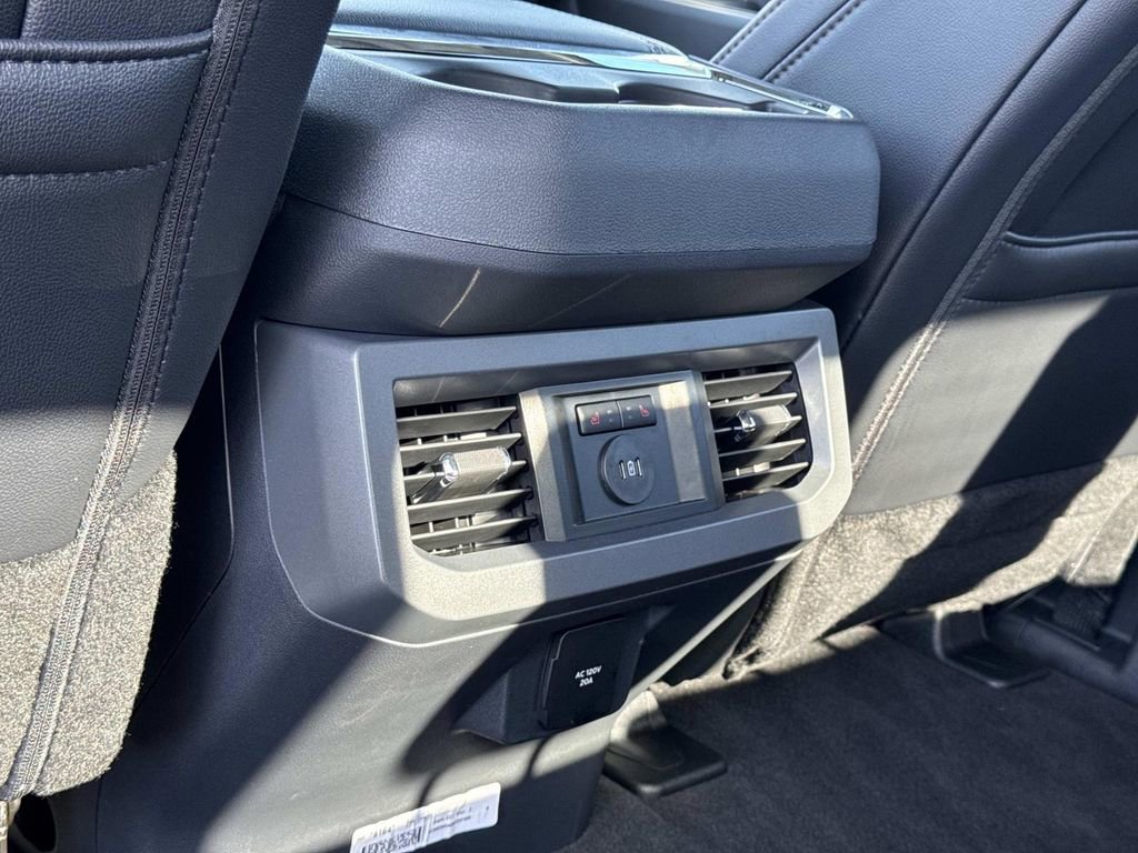 New 2025 Ford F350 Lariat w/ Lariat Ultimate Package image 24