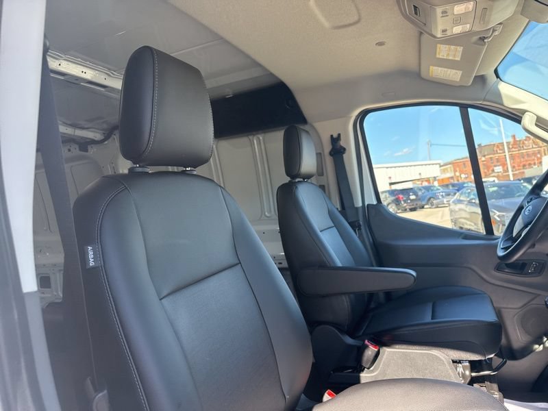 New 2025 Ford Transit 350 Low Roof RWD image 13