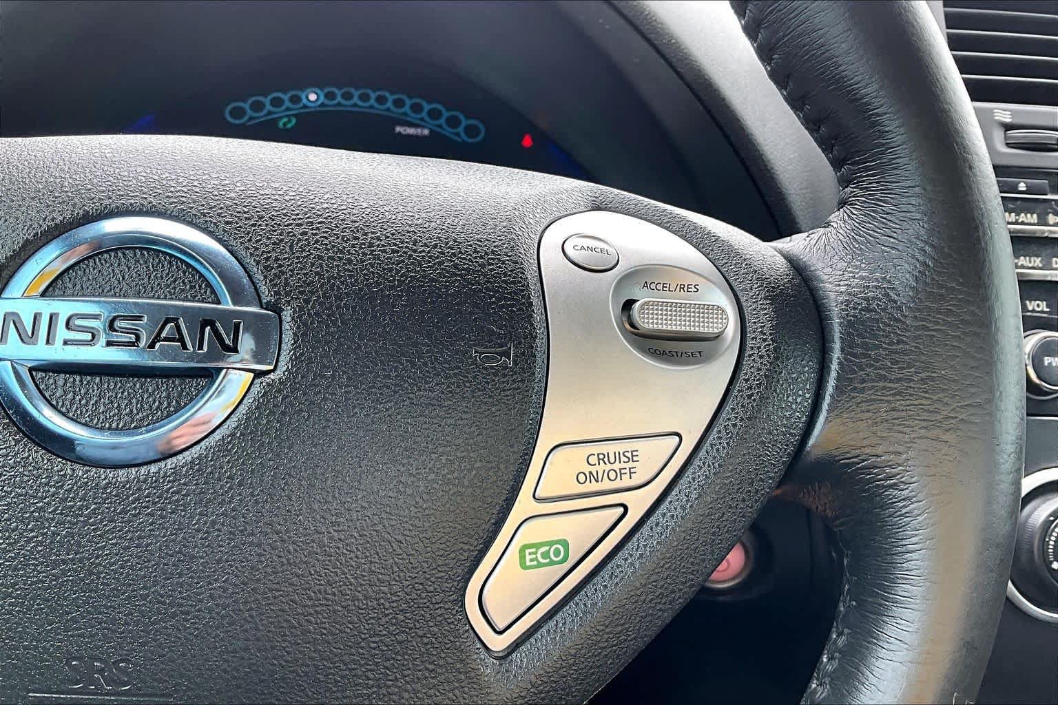 Used 2015 Nissan Leaf S w/ Charge Package FWD image 23