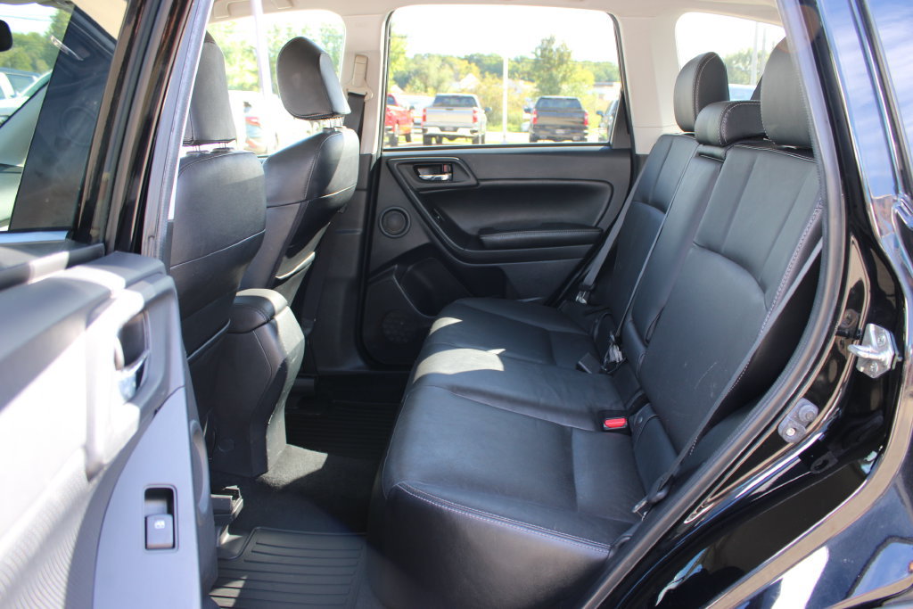 Used 2016 Subaru Forester 2.5i Touring AWD/4WD image 35