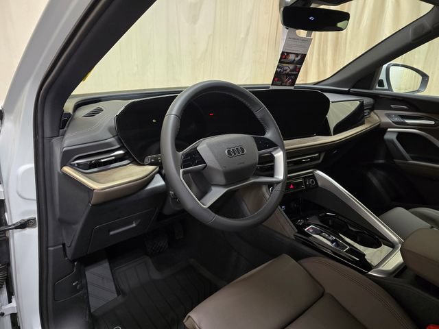 Certified 2025 Audi Q5 Premium Plus w/ Premium Plus AWD/4WD image 14