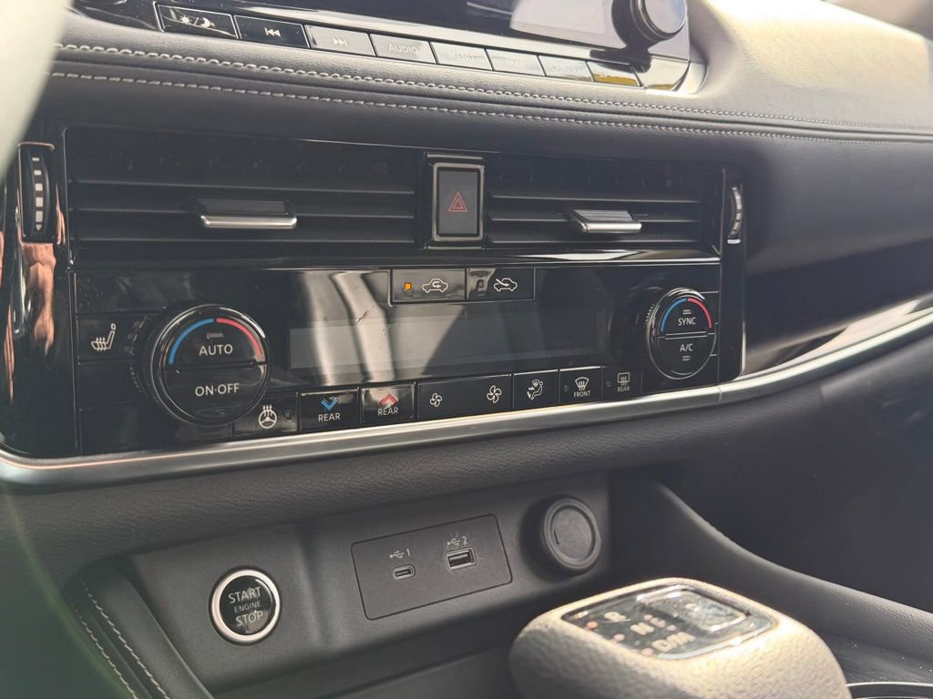 Used 2023 Nissan Rogue SL w/ SL Premium Package image 37