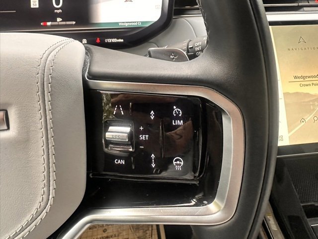 Used 2024 Land Rover Range Rover Sport SE image 33