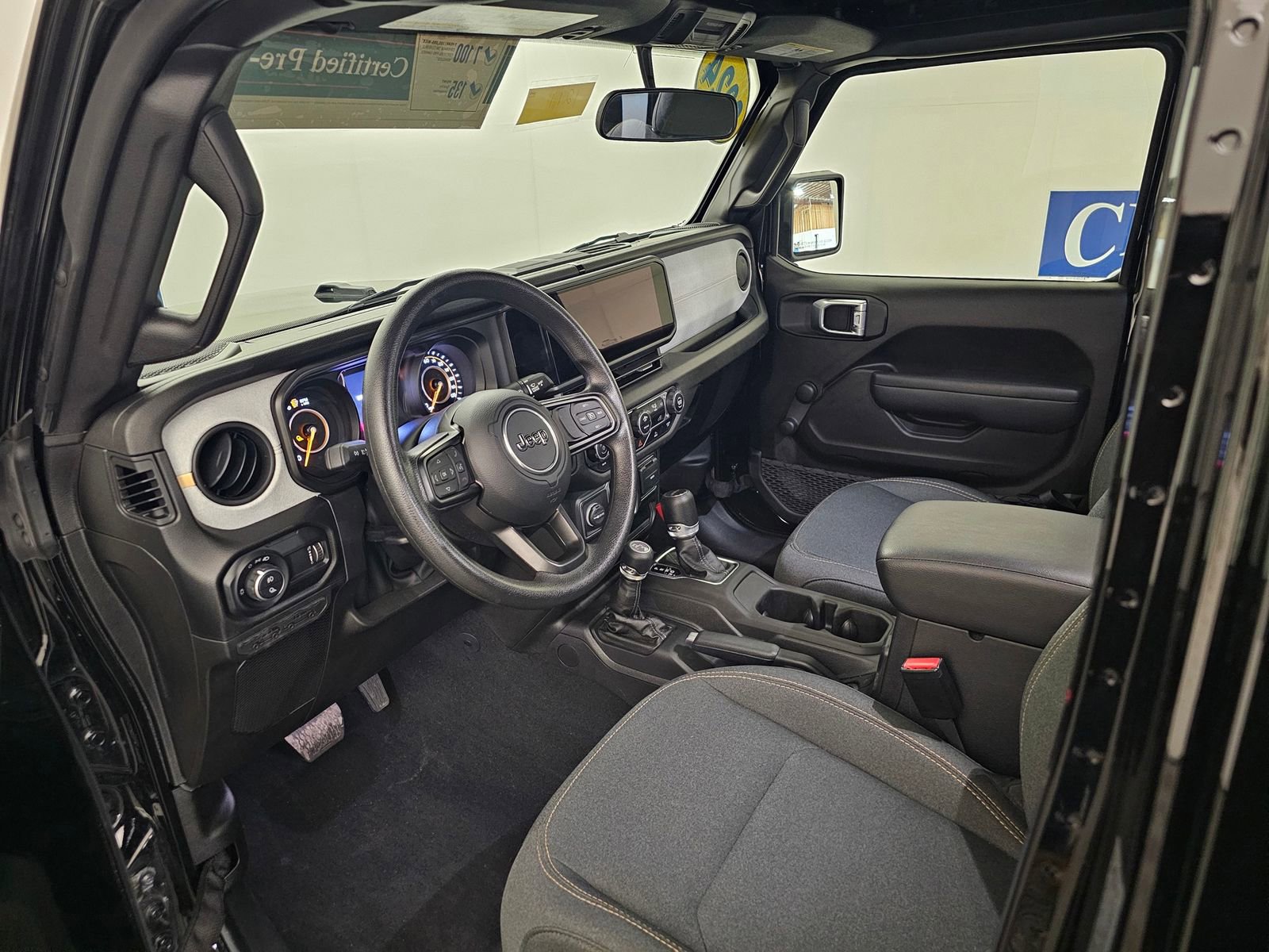 Used 2024 Jeep Gladiator Sport image 11