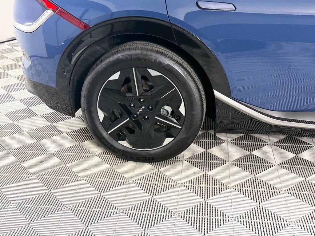 Used 2025 Kia EV6 Wind image 8