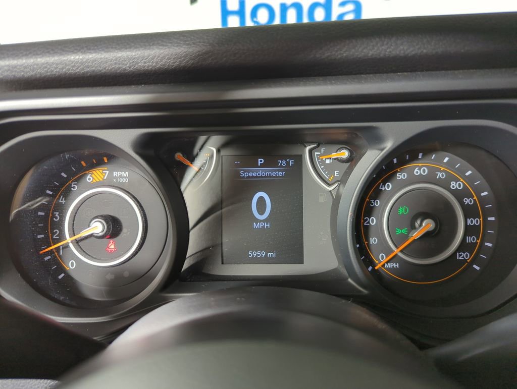 Used 2025 Jeep Wrangler Sport image 12