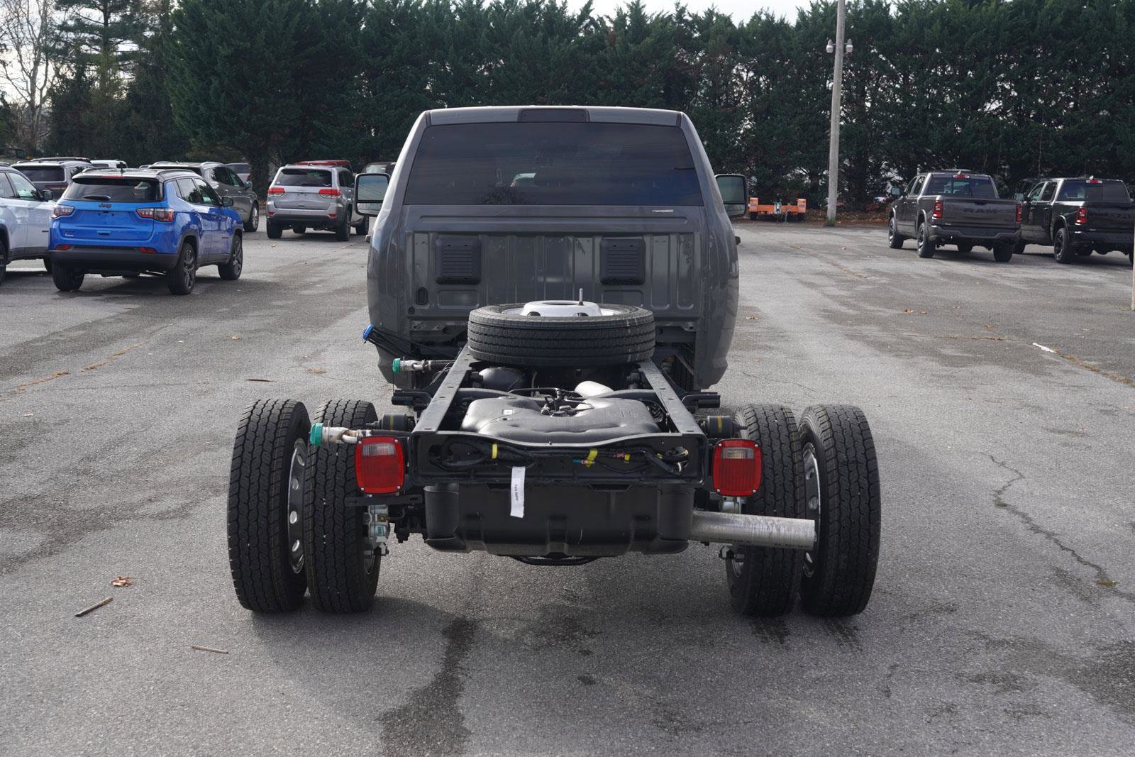 New 2026 RAM 5500 Tradesman w/ Chrome Appearance Group image 5