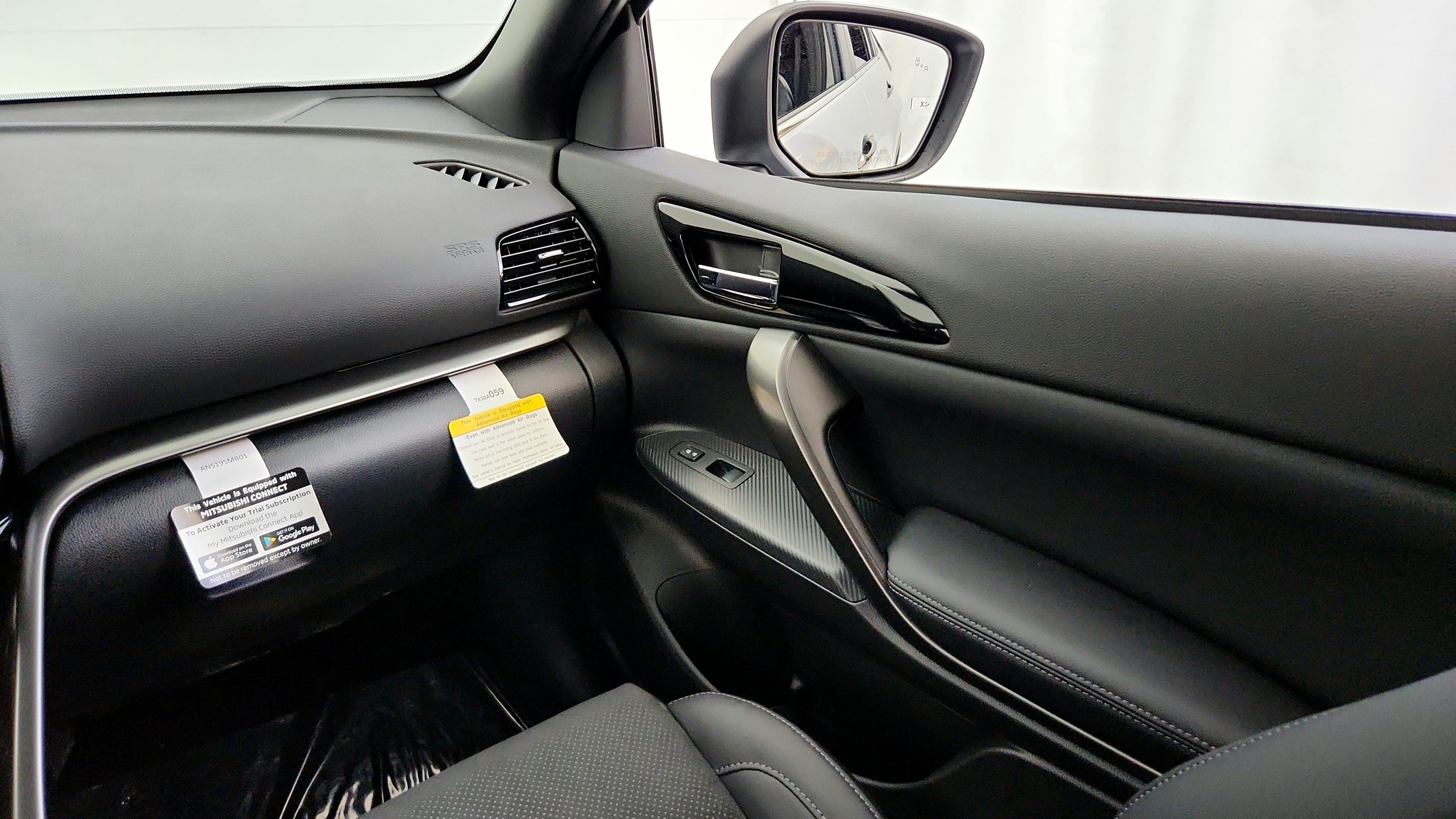 Used 2025 Mitsubishi Eclipse Cross AWD image 26