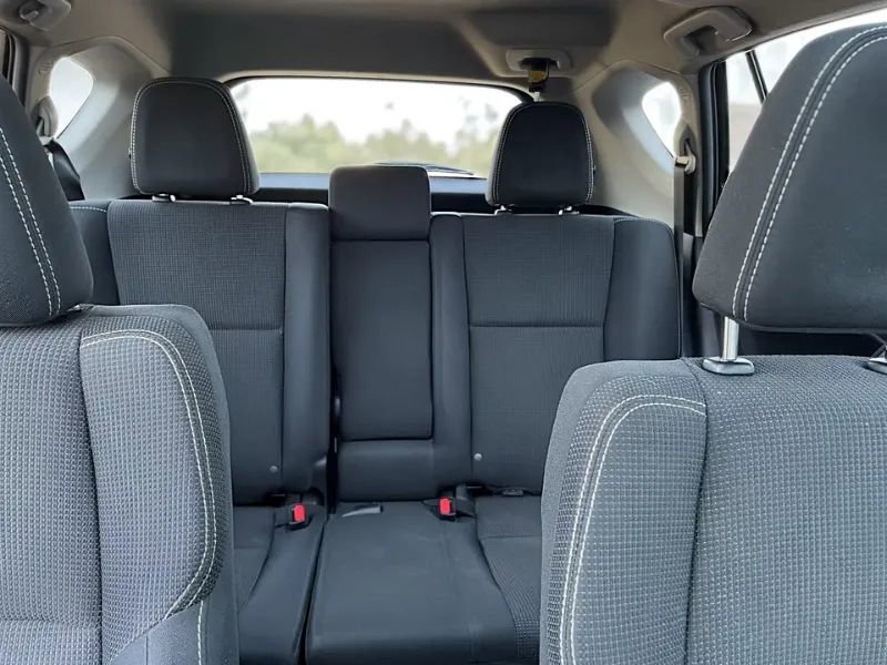 Used 2018 Toyota RAV4 XLE AWD/4WD image 11