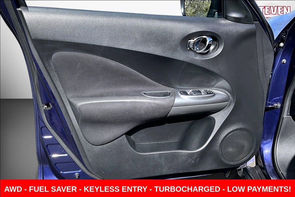 Used 2015 Nissan Juke S image 18