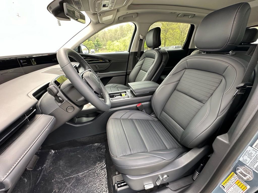New 2026 Lincoln Nautilus Reserve AWD/4WD image 18
