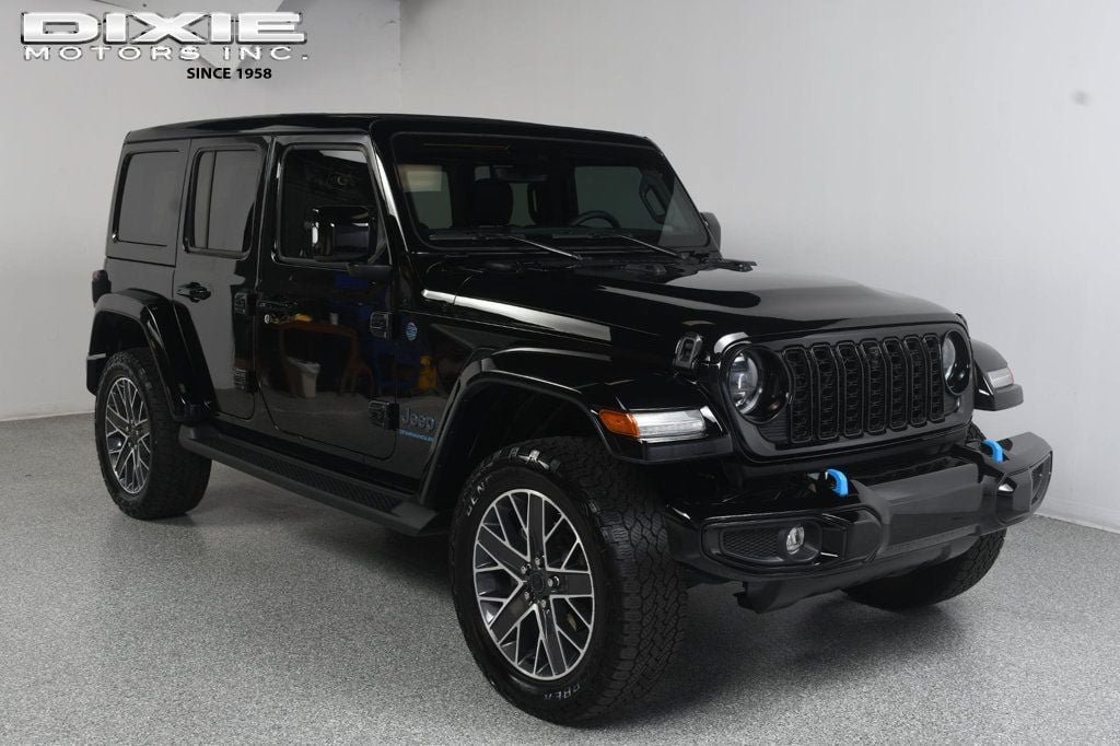 Used 2024 Jeep Wrangler High Altitude