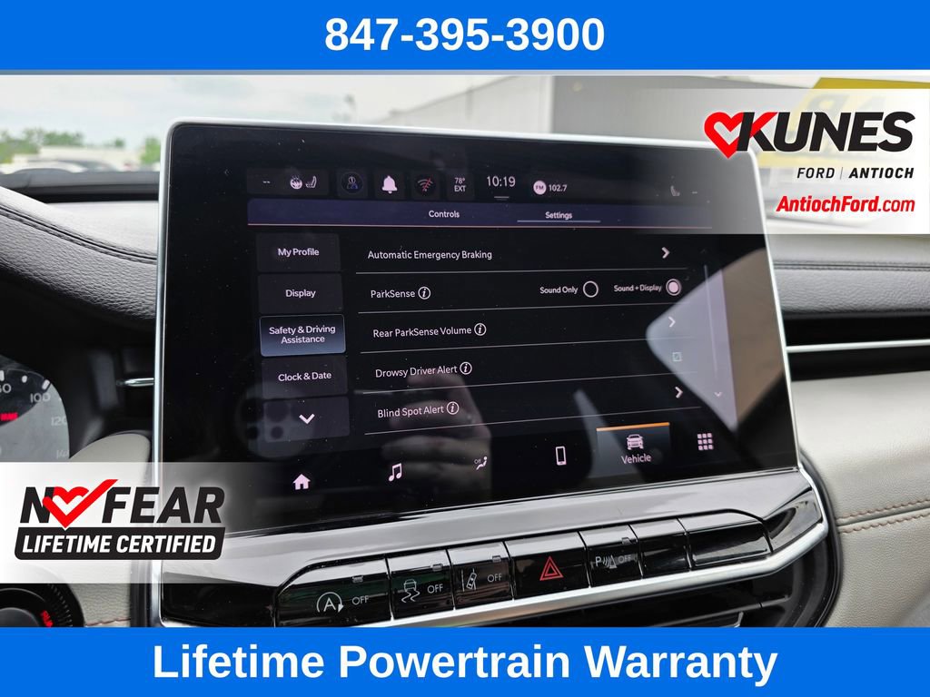 Used 2025 Jeep Compass Limited AWD/4WD image 47