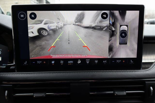 Used 2023 Lincoln Corsair AWD w/ Equipment Group 101A image 8