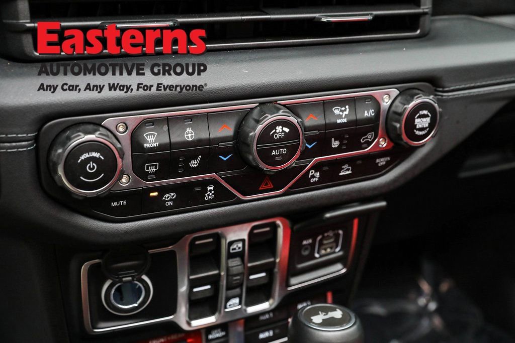 Used 2024 Jeep Wrangler Unlimited Rubicon 392 image 21