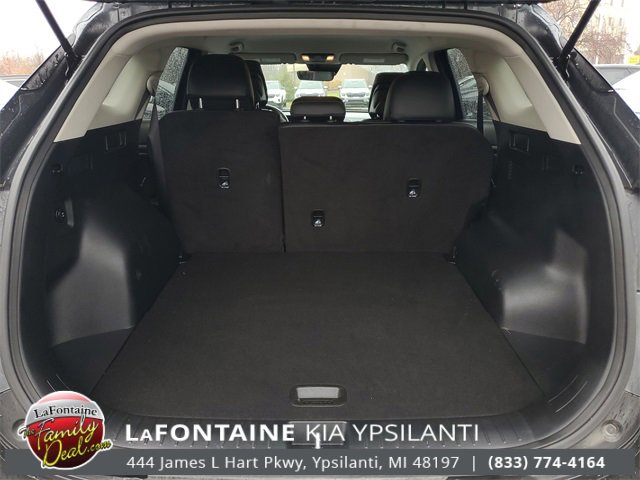 Certified 2025 Kia Sportage EX image 33