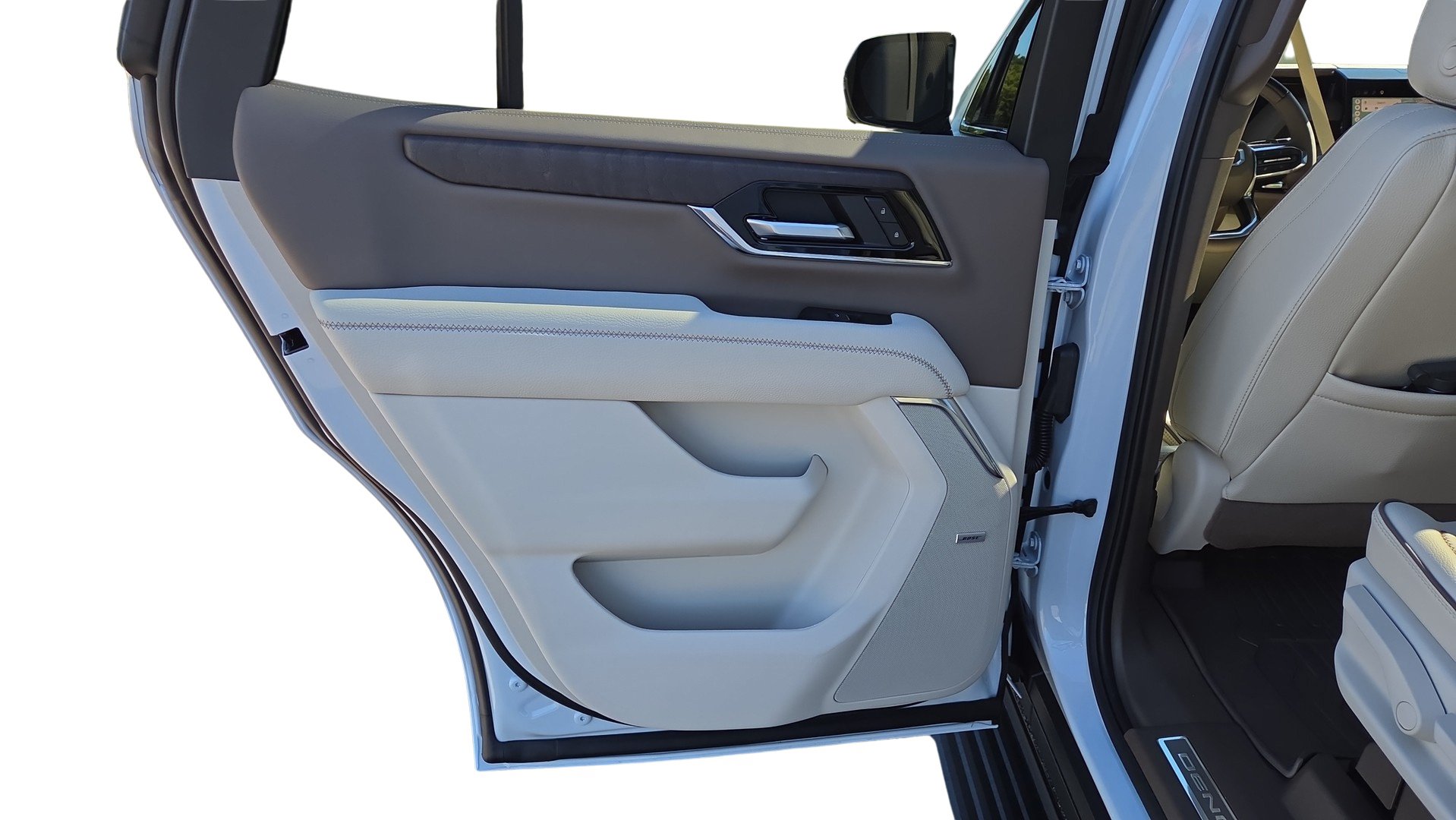 New 2026 GMC Yukon Denali w/ Denali Reserve Package RWD image 14