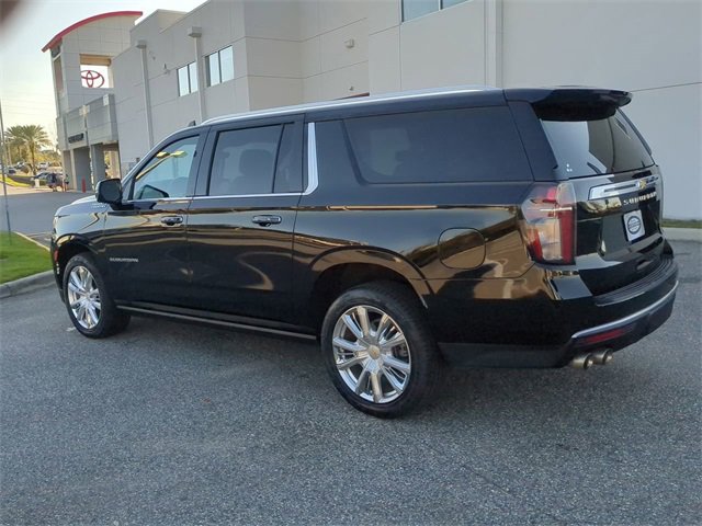 Used 2023 Chevrolet Suburban High Country w/ Premium Package image 6