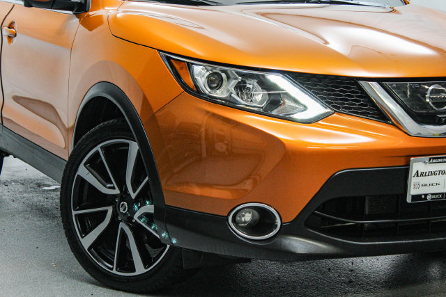 Used 2017 Nissan Rogue Sport SL w/ SL Premium Package AWD/4WD image 3