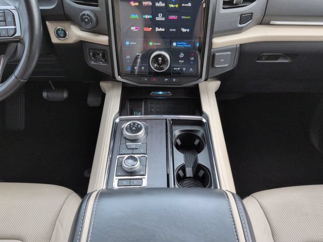 Used 2023 Ford Expedition Platinum AWD/4WD image 21