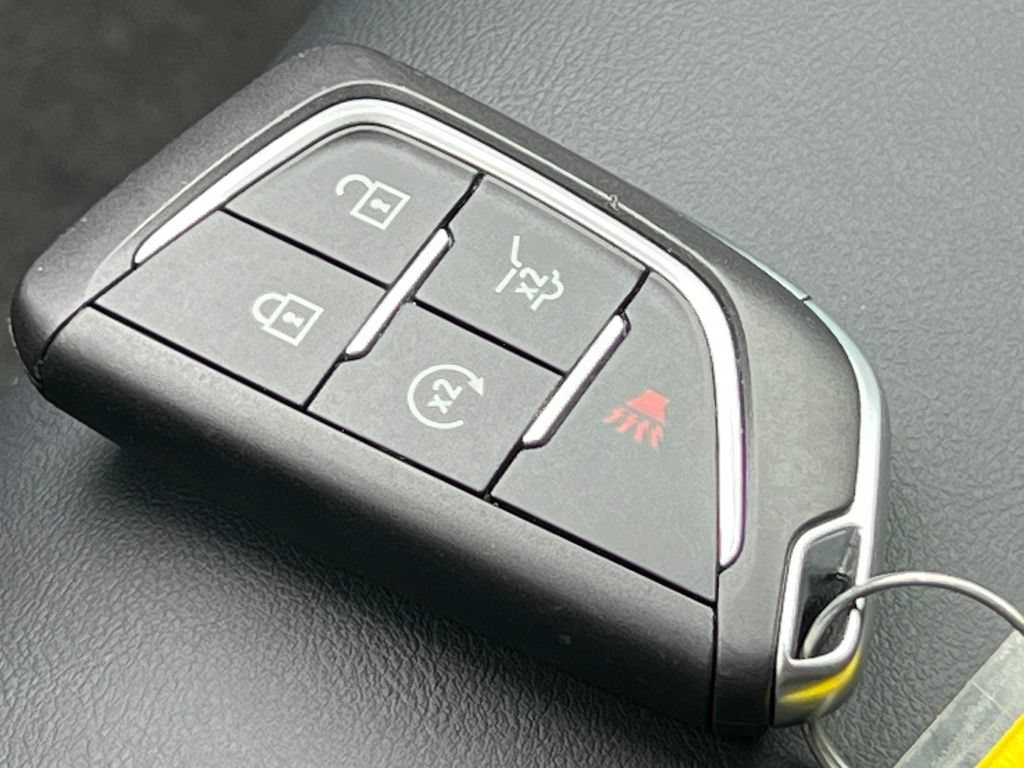 New 2026 Cadillac Optiq Luxury 1 AWD/4WD image 31