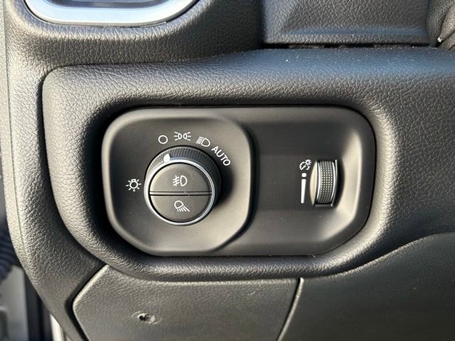 Used 2024 RAM 2500 Big Horn image 25