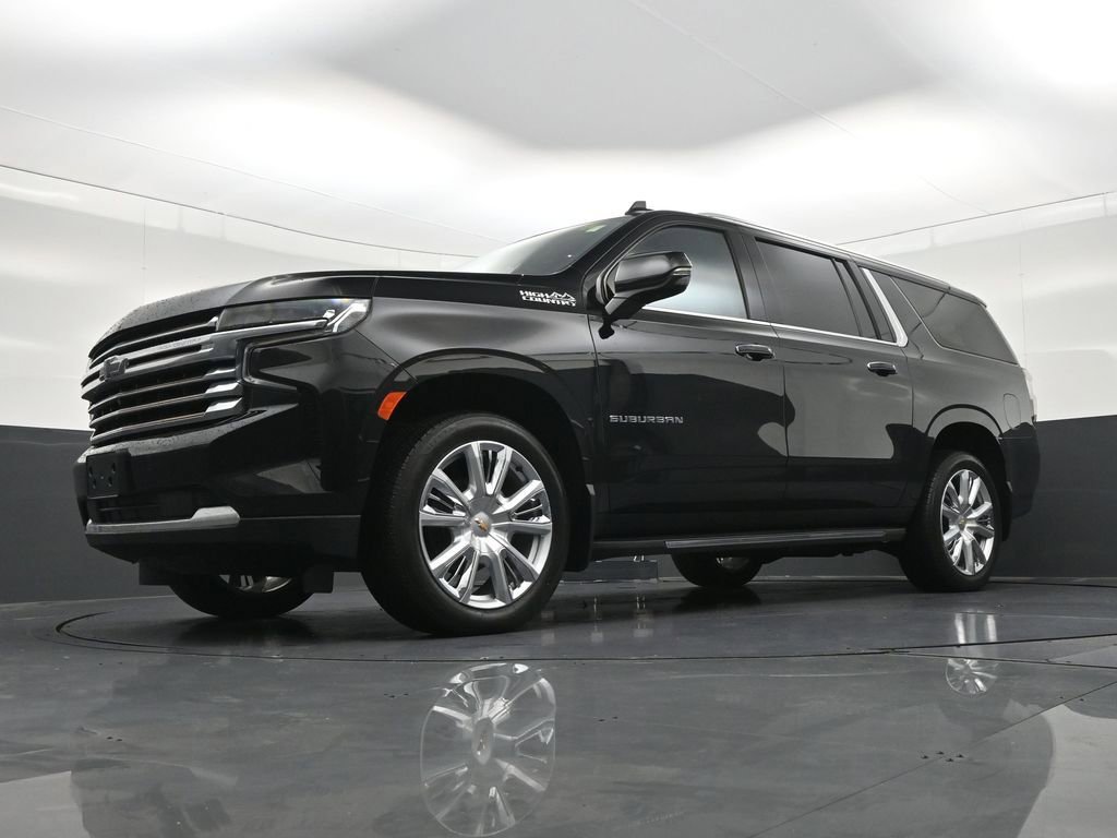 Used 2024 Chevrolet Suburban High Country AWD/4WD image 23